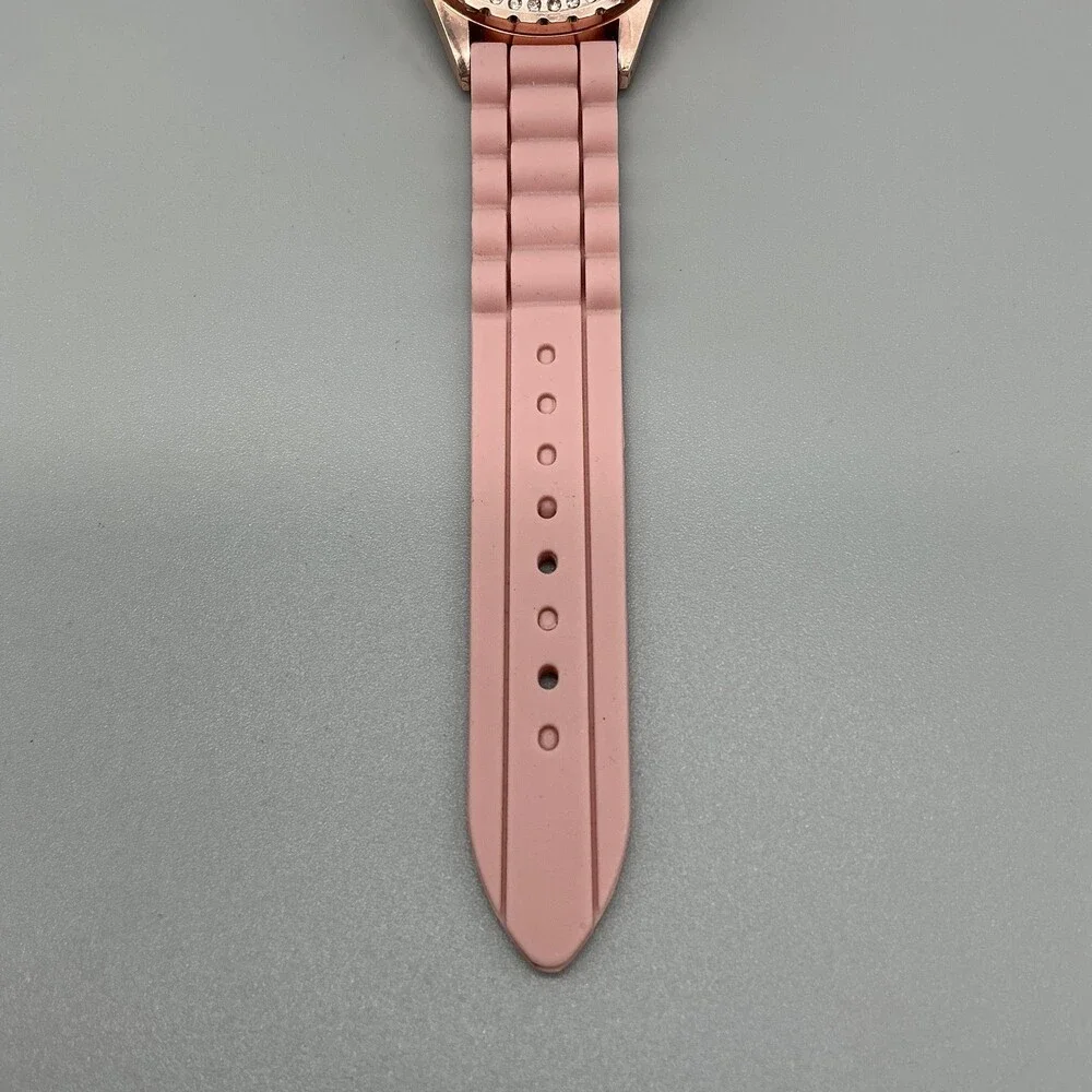 Womens Watch 39mm Pink Chevron Dial Crystal Bezel Pink Silicone Quartz W770